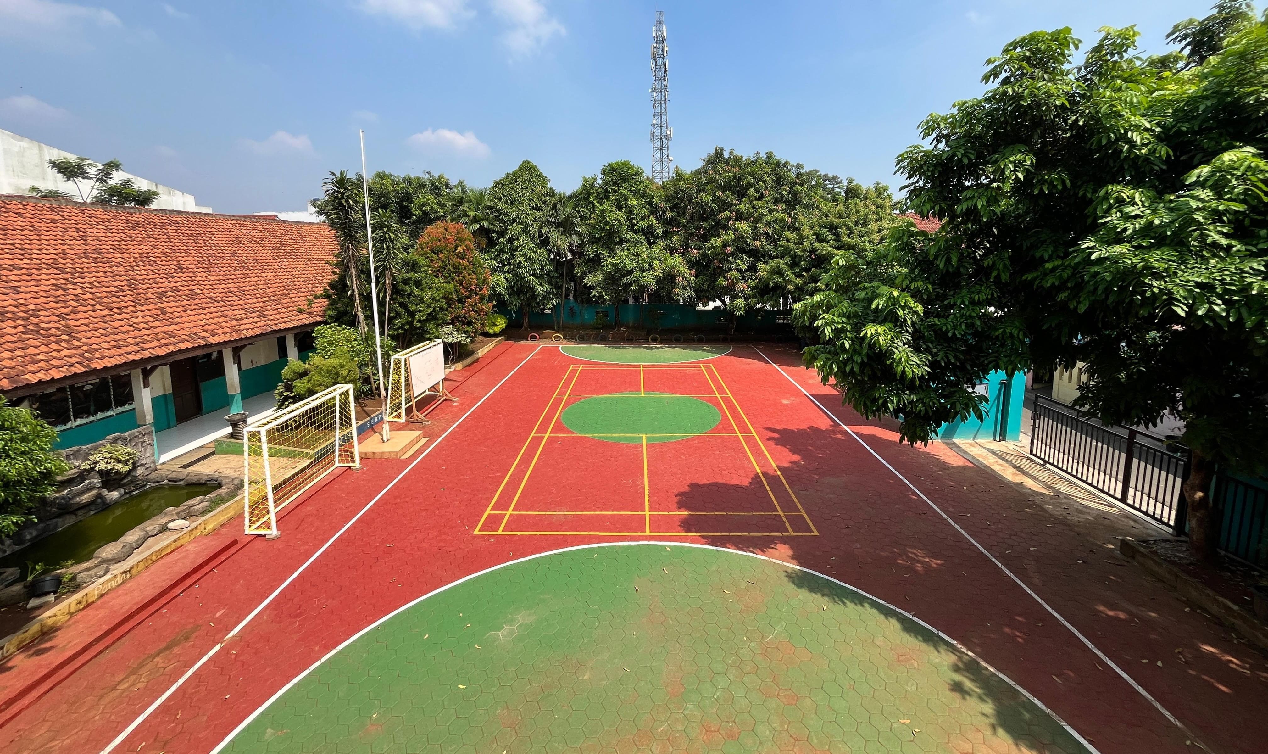 Lapangan Upacara dan Olahraga